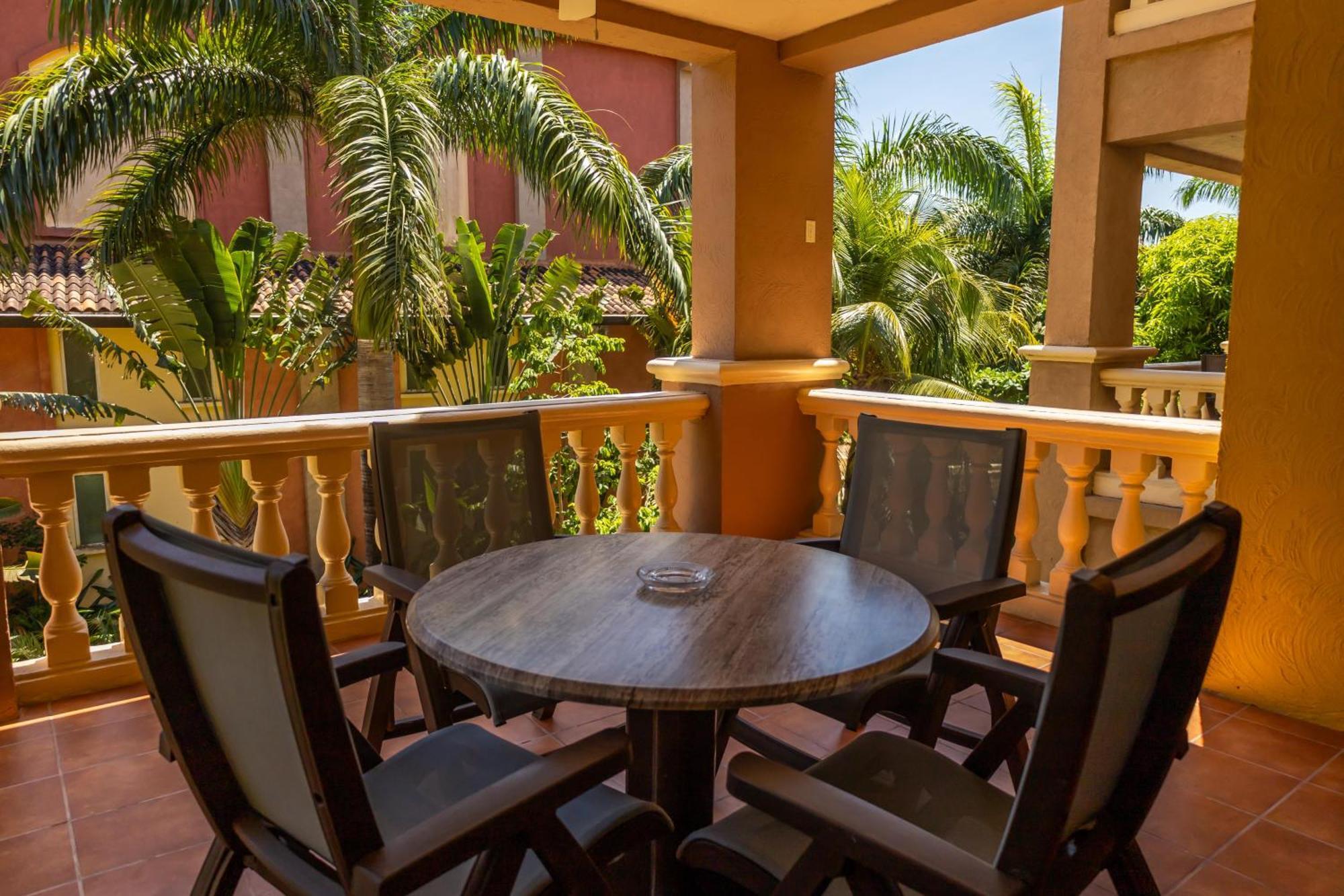 ווסט ביי Infinity Bay Spa & Beach Resort מראה חיצוני תמונה