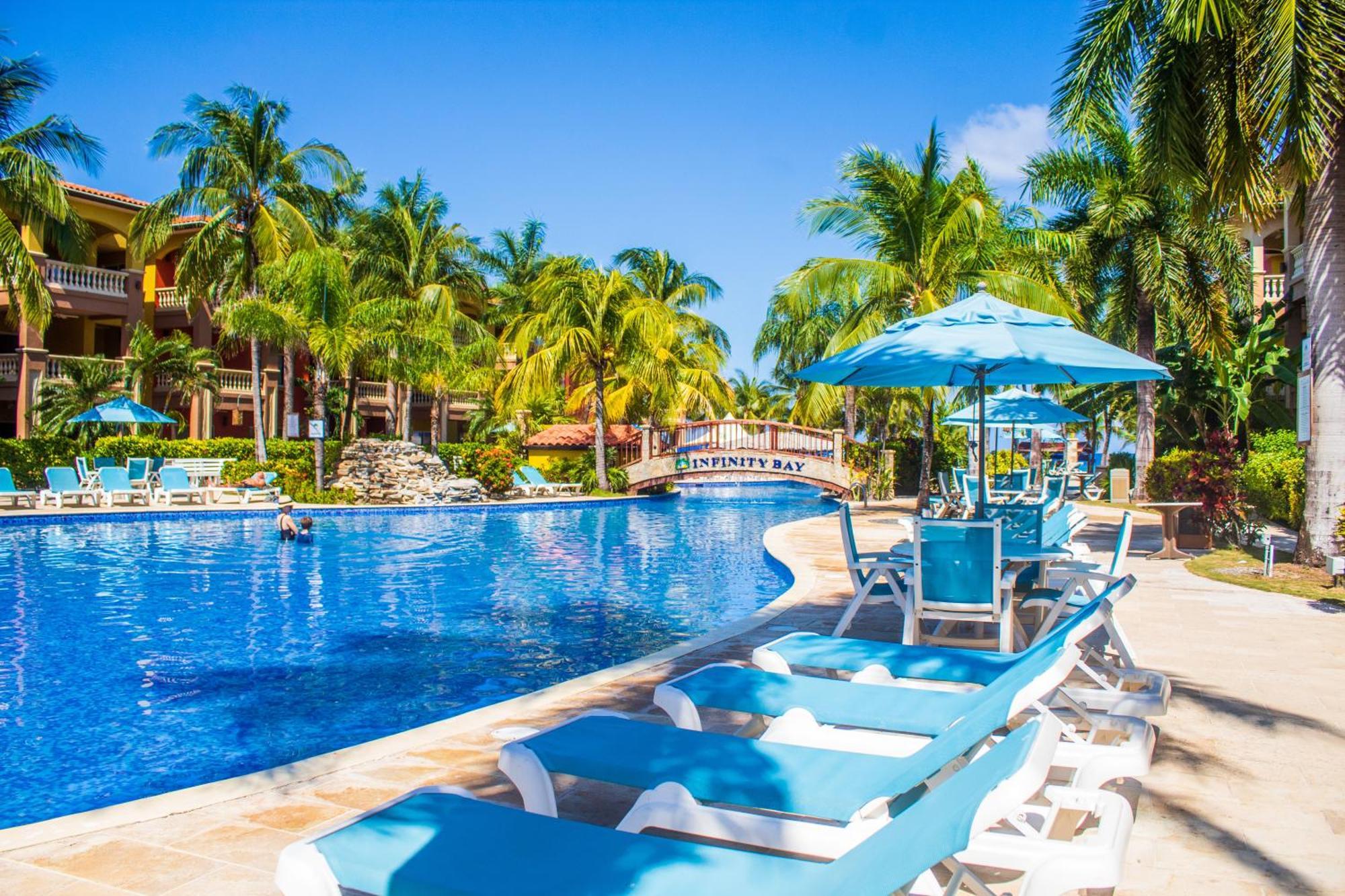 ווסט ביי Infinity Bay Spa & Beach Resort מראה חיצוני תמונה