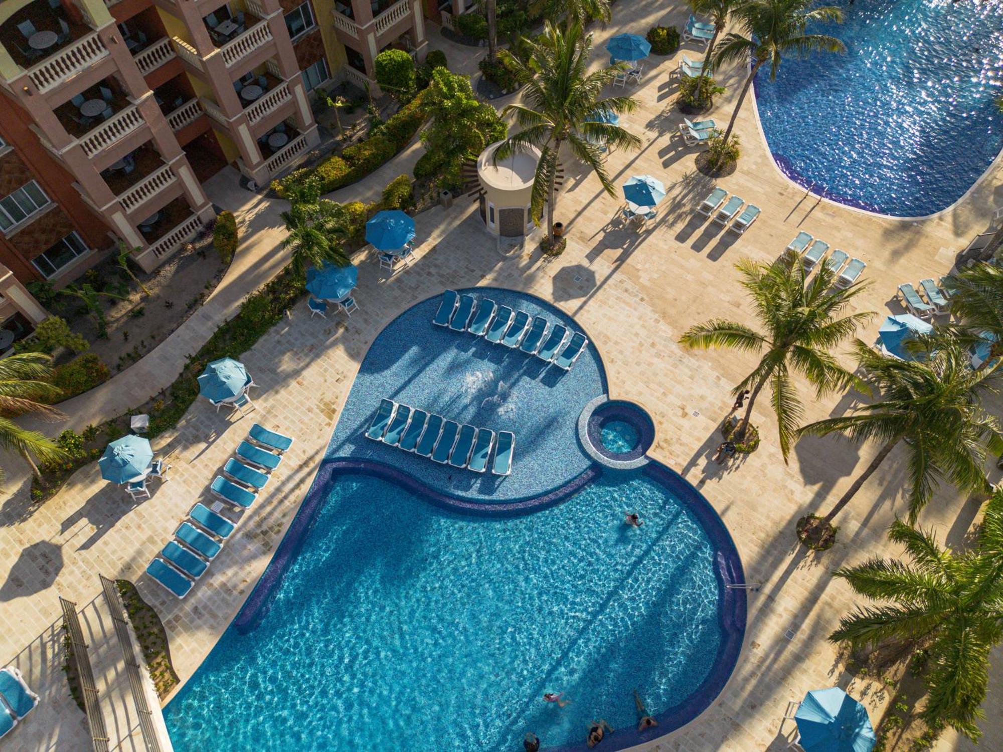 ווסט ביי Infinity Bay Spa & Beach Resort מראה חיצוני תמונה