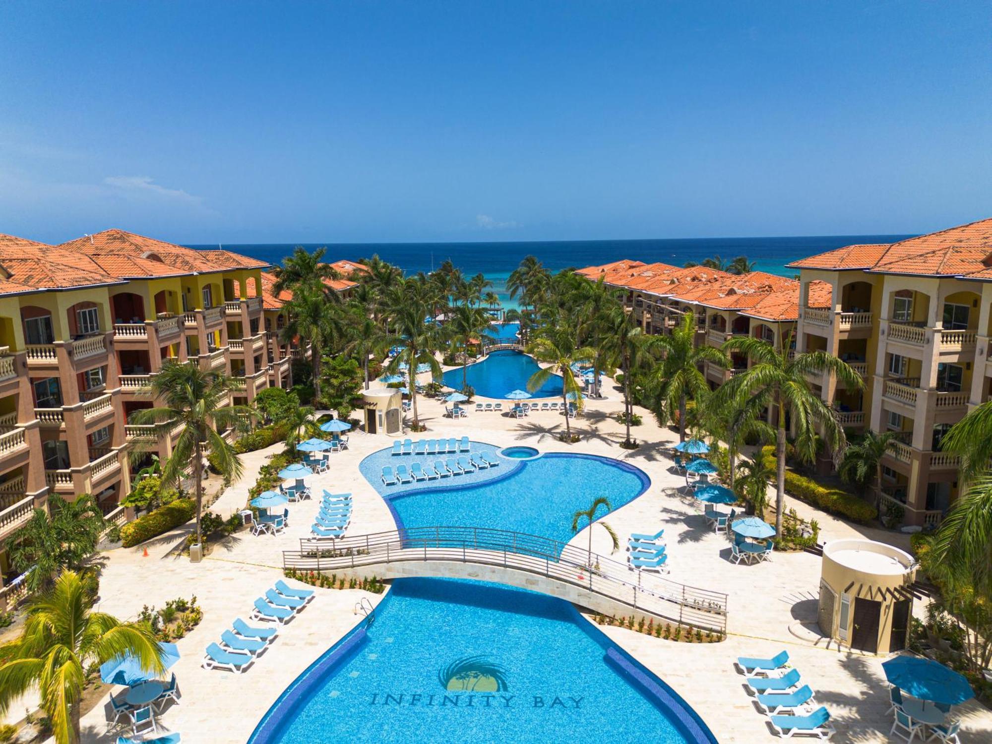 ווסט ביי Infinity Bay Spa & Beach Resort מראה חיצוני תמונה